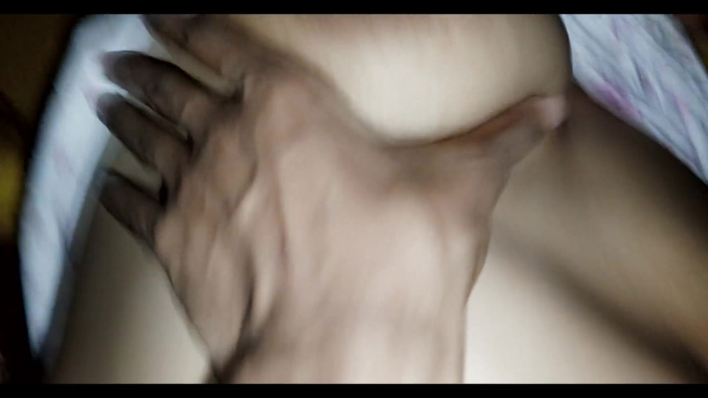 Busty Big Ass Bhabi seduce debor when he is along at room