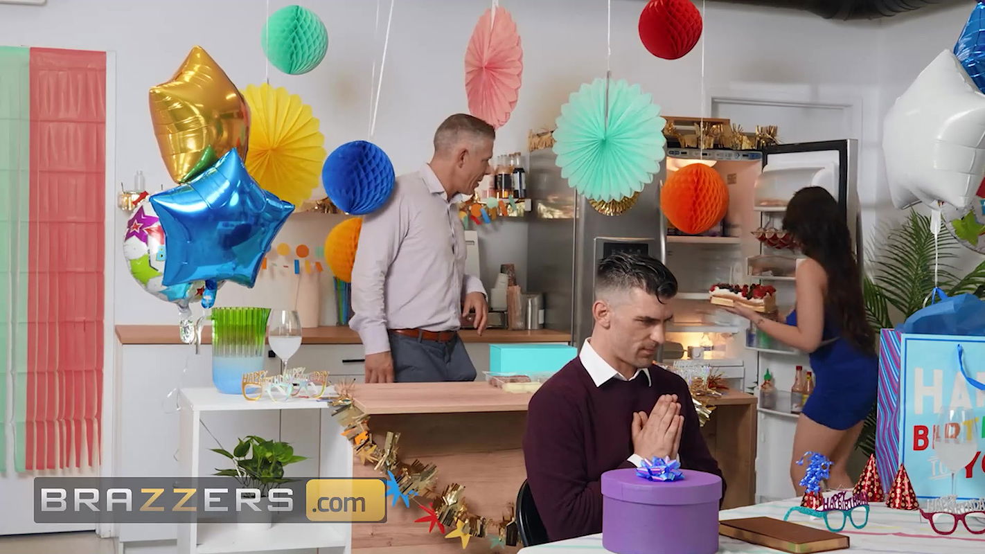 BRAZZERS – Birthday Party Turns Into Chloe Surreal Getting Pounded In The Ass By Her Boyfriend’s Brother