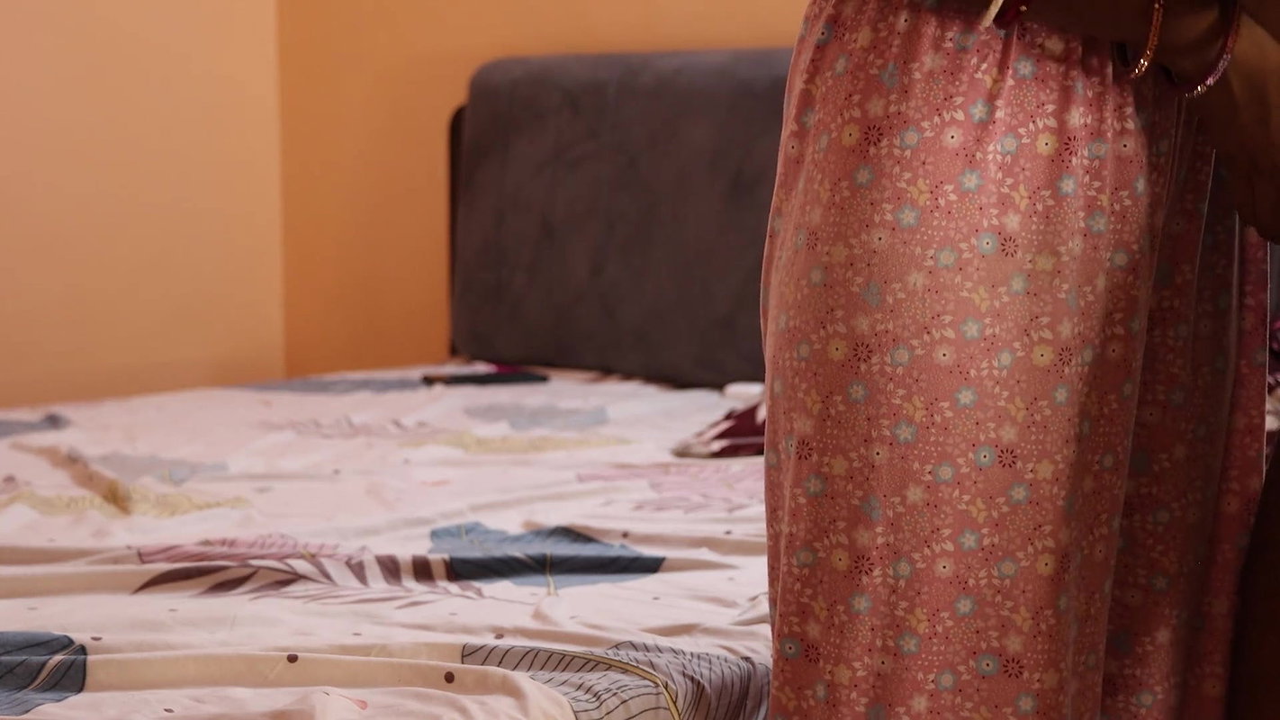 Indian DesI18+ hot girl college girl hot sex with her boy friend in Hotel room secret camera