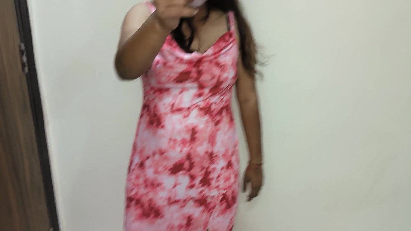 Indian cute girl Dancing Naked Shaking Her Big Desi Ass Need Sex