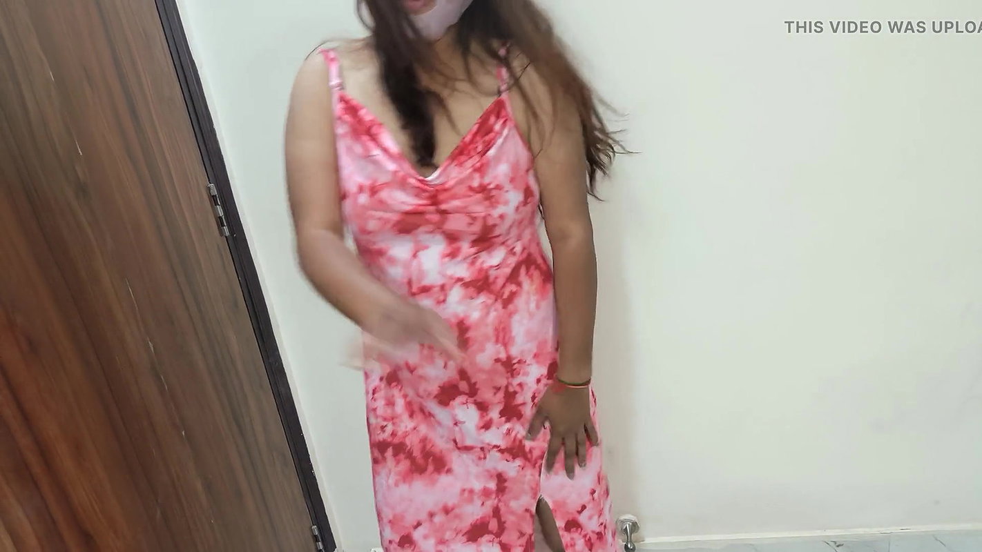 Indian cute girl Dancing Naked Shaking Her Big Desi Ass Need Sex
