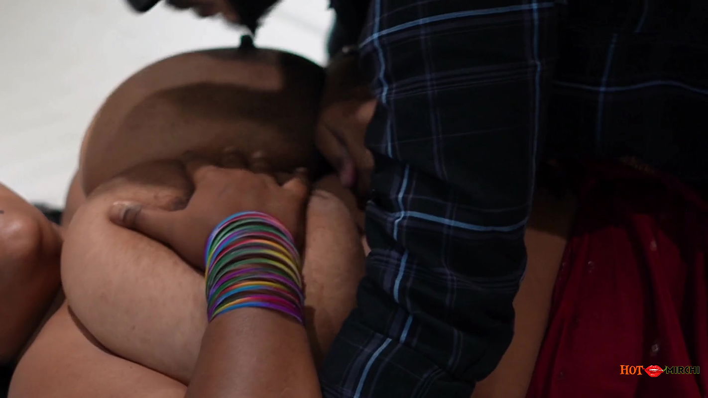 My Girlfriend’s Mom Is Asking Me to Fuck Her Big Fat Ass