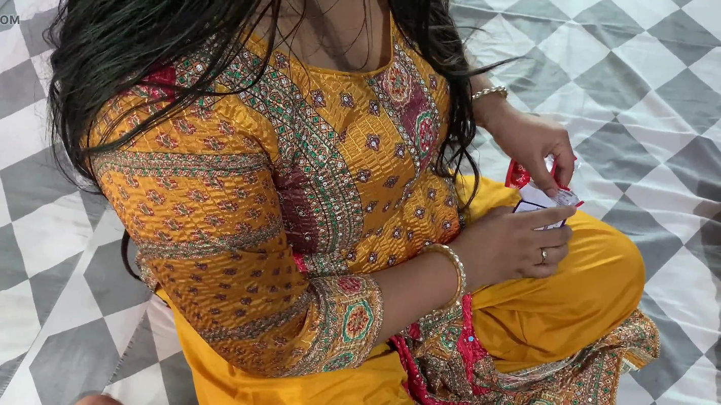 Desi girl want get cock & tried to be innocent to get fucked, fucked her pussy lovingly