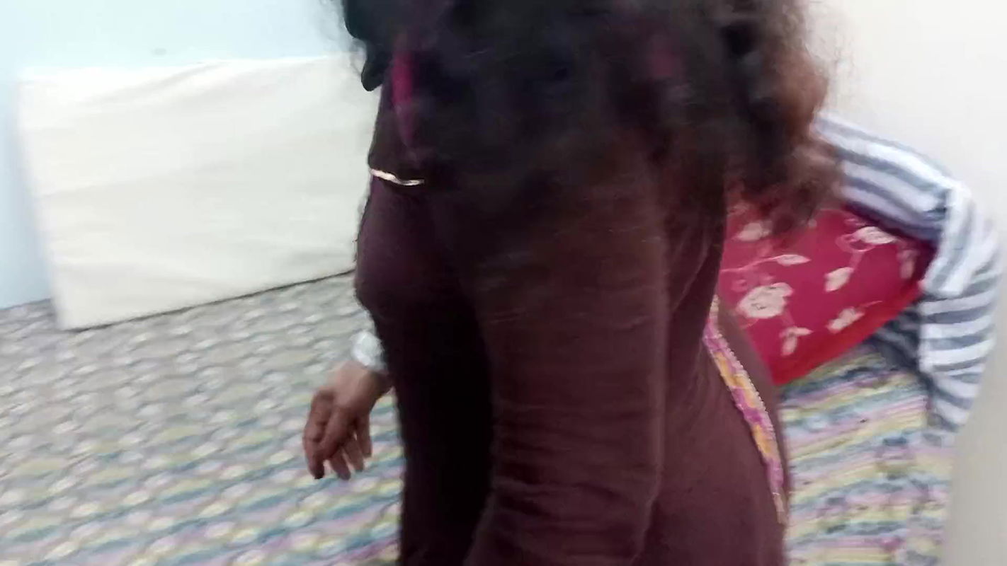 BHABHI AND STEP SISTER IN LAW SECRETLY HAVE ANAL SEX- DEVAR BHABHI
