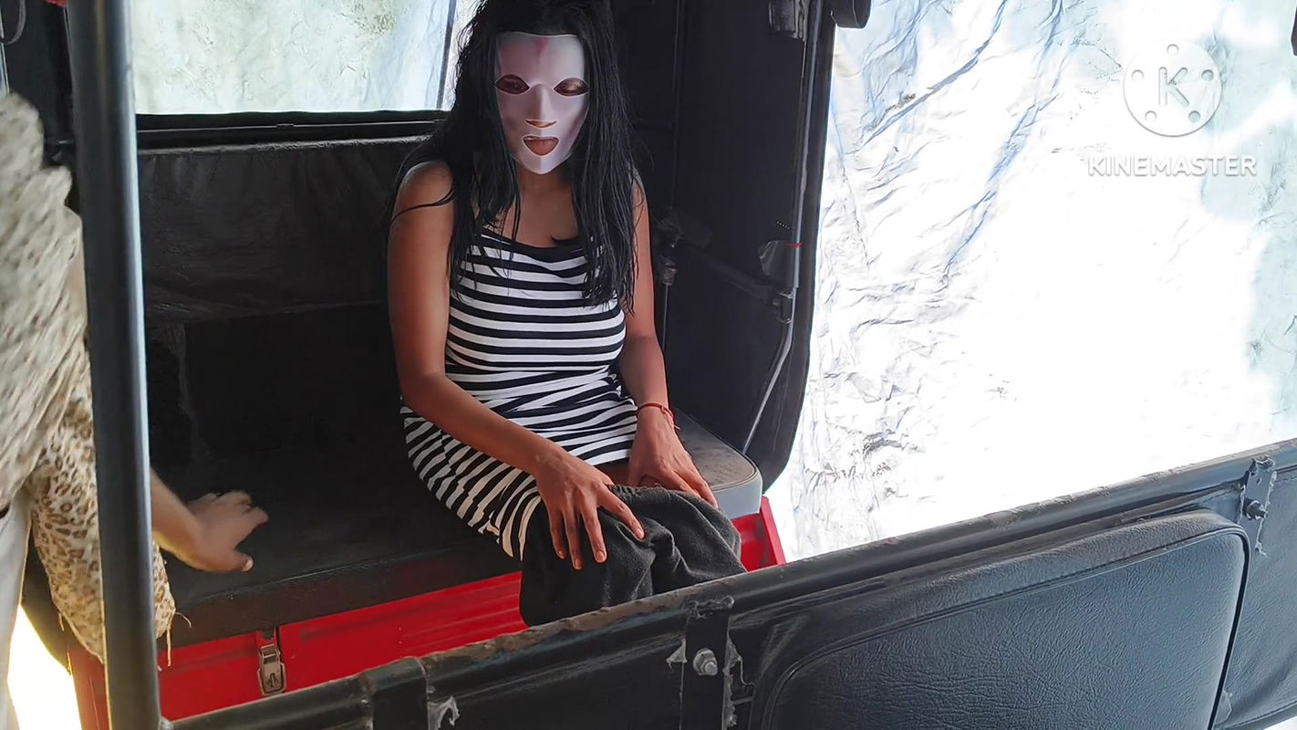 E-rickshaw Driver Fuck Her Girlfriend in E-rickshaw