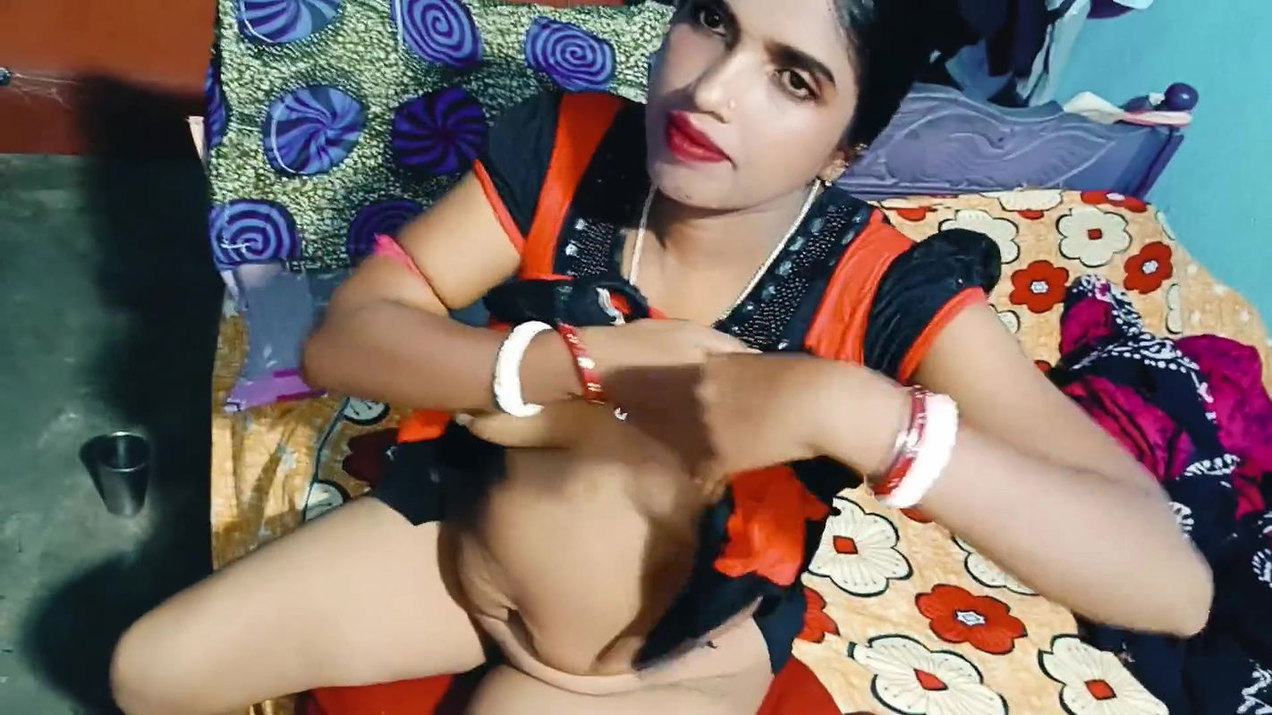 Desi bhabhi devar romantic sex ,village life hard sex indian porn