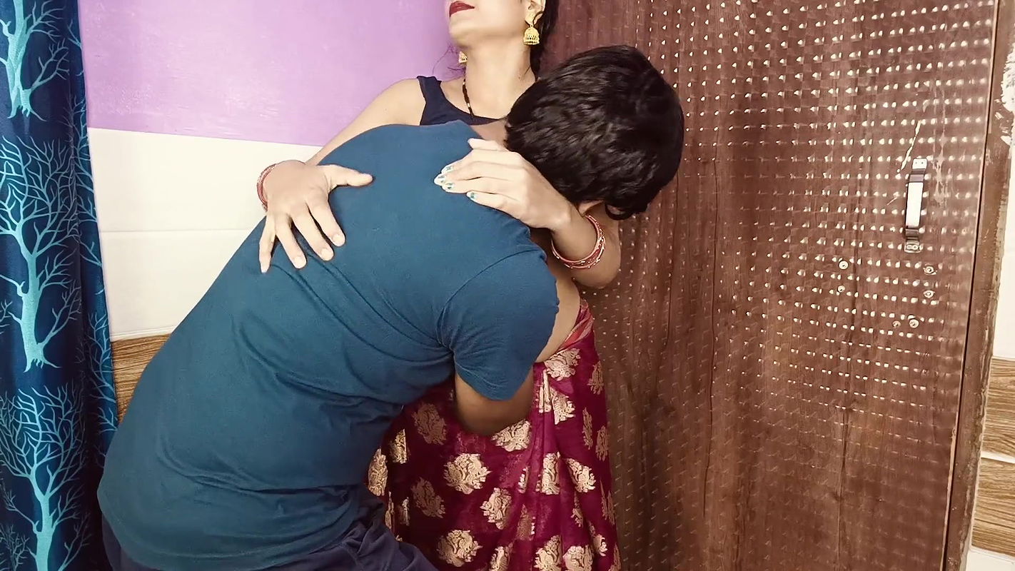 Dear hot bhabhi romantic fucking vedio in his bedroom with his husband