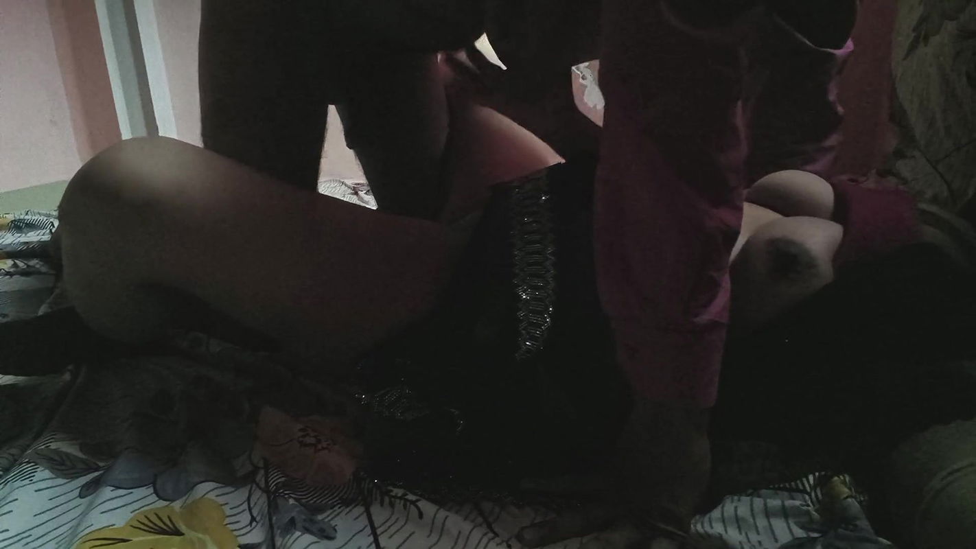 DESI GIRL MONA WITH HER BOYFRIEND HINDI AUDIO FUCKING