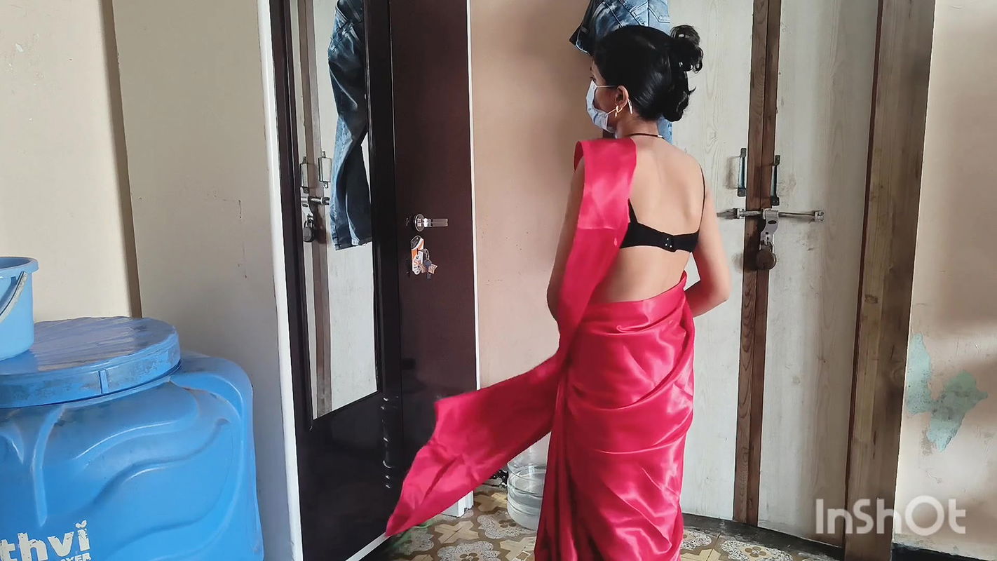 Desi bhabhi changing clothes in front of devar