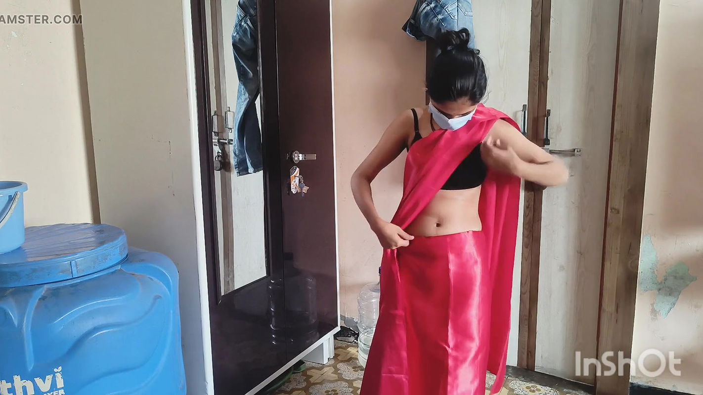 Desi bhabhi changing clothes in front of devar