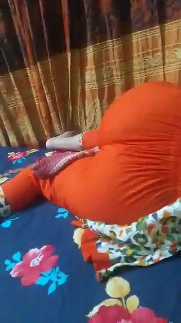 Desi sexy bhabi hot ass