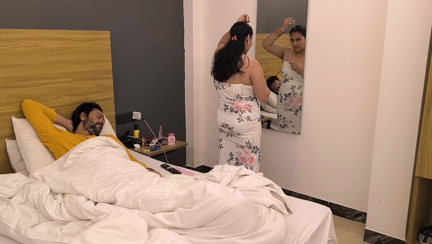 Desi girl Puja baby take morning shower