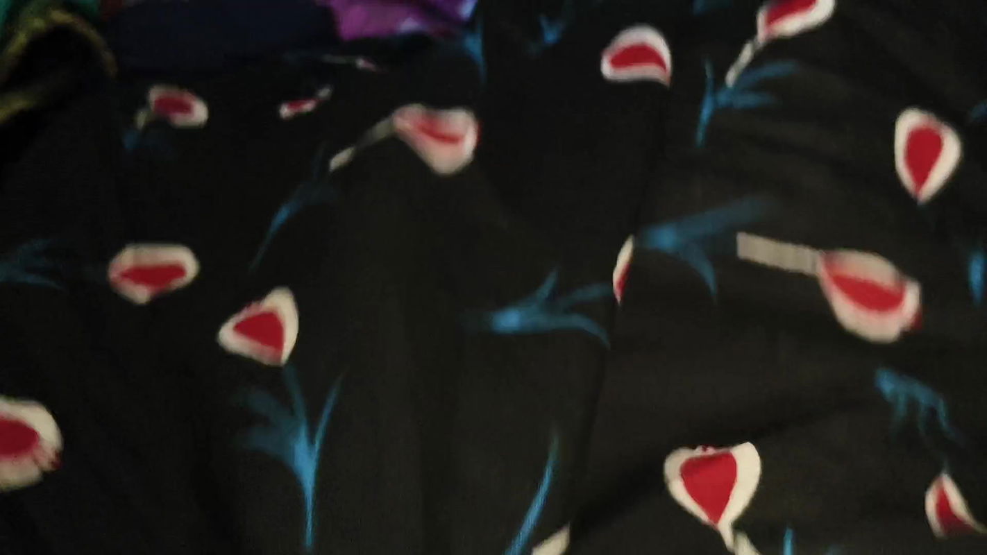 Desi hot sexy bhabhi is back, Full body tour and Short Fuck and cum