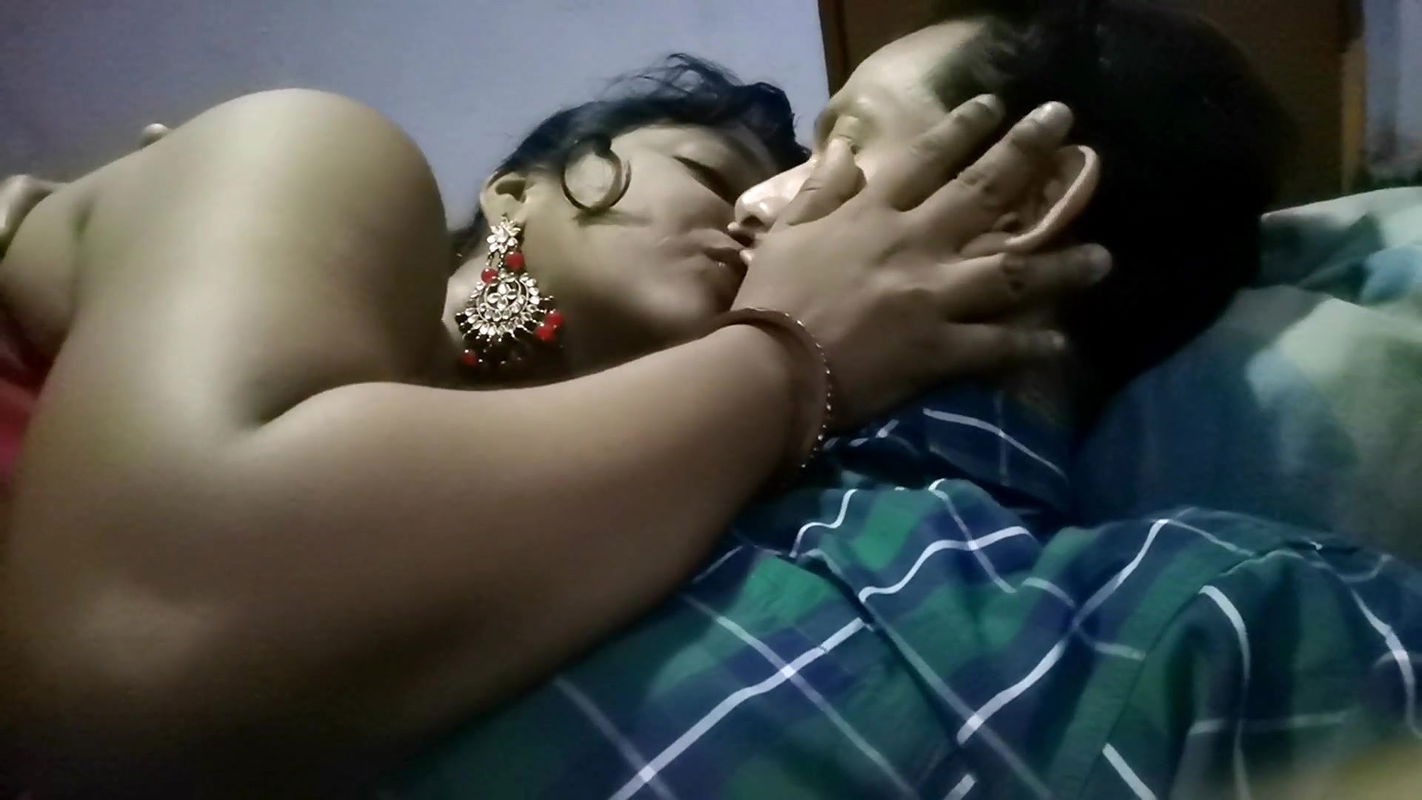 My marid stepsister come my room and full enjoy my big Dick and cum in mouth