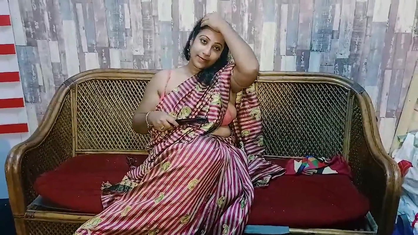 Shila madam apne boor me scale ghusa li