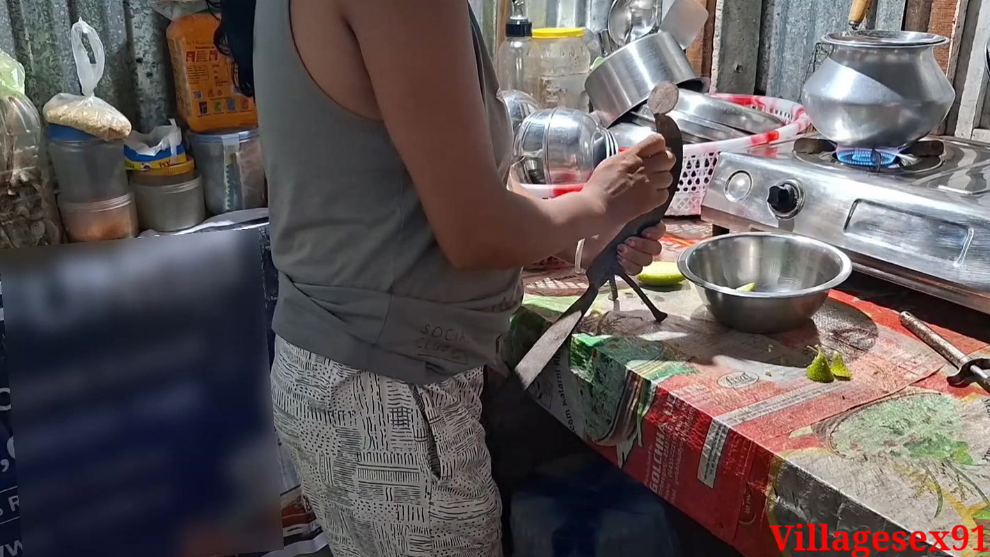 Ganyo Ka Bhabhi Ki Chudai Kitchen Room