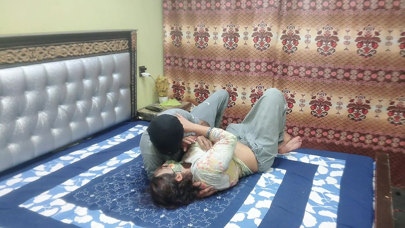 Indian House Maid Fucked Hard When the wife had gone to the mall for shopping Hindi Audio Xxxxx Desi Sex