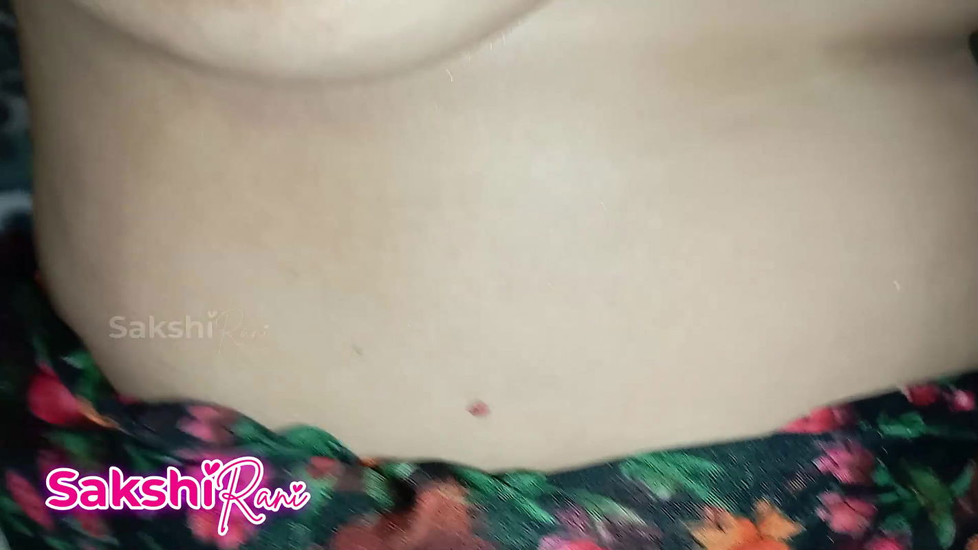 Indian Mom Ke Saari Me Chudai Big Tits Licking, Chut Par Pani Nikala, Mast Sex Hindi MMS Video Dirty Talking