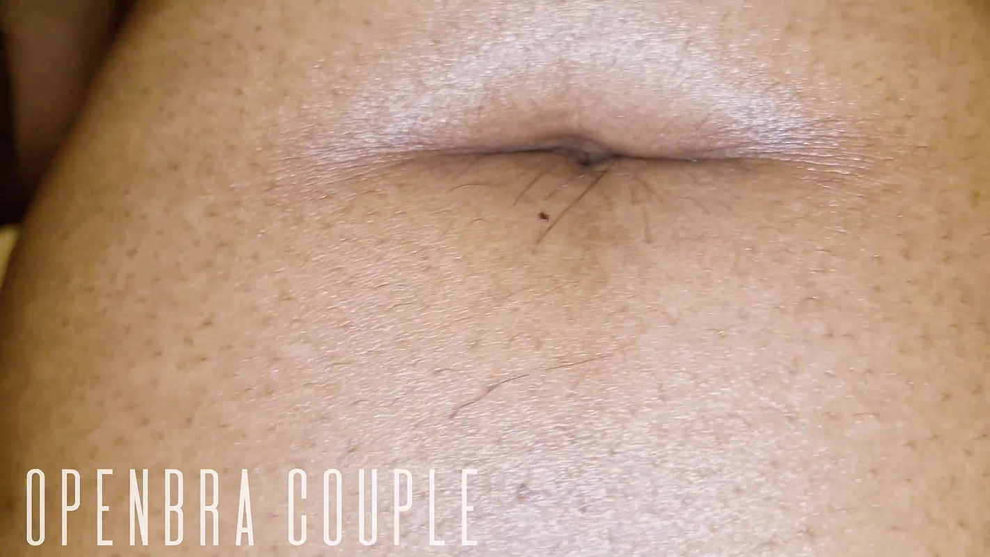 Kerala mallu aunty apply oil massage on her body