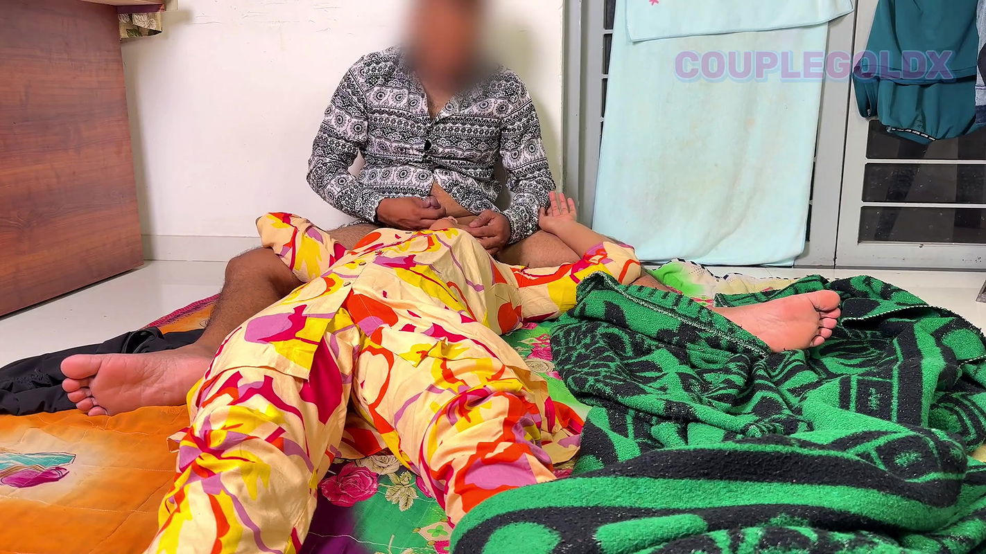 Komal was tired of working in the field and men tear pussy