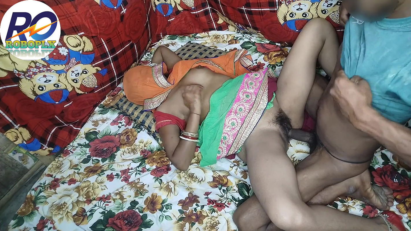 Nice pussy fucking in Hindi with your village sister-in-law in green saree blouse in a canoe stall