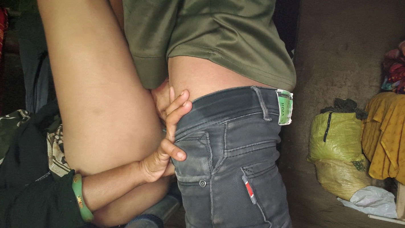 Payal bhabhi’s first time ass hit