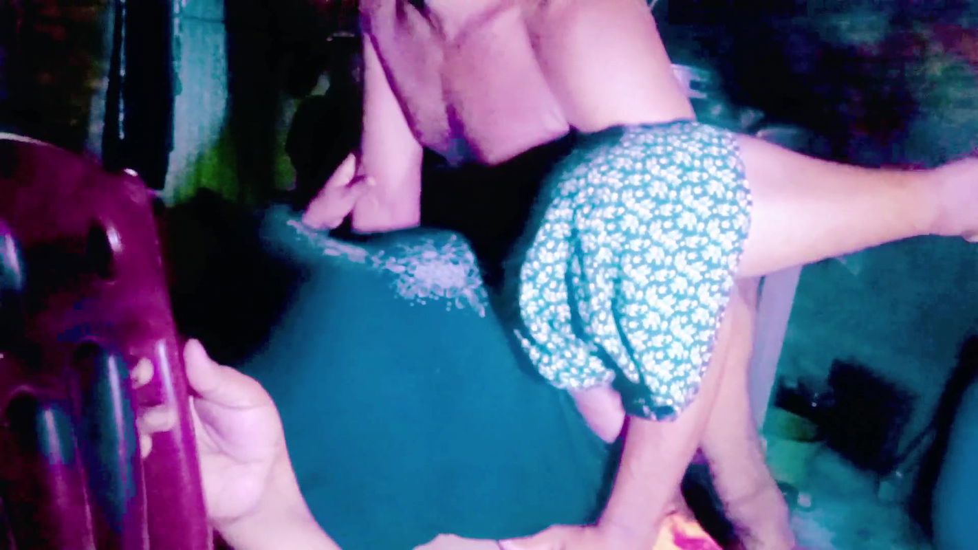 stepbrother fucked stepsister doggy style