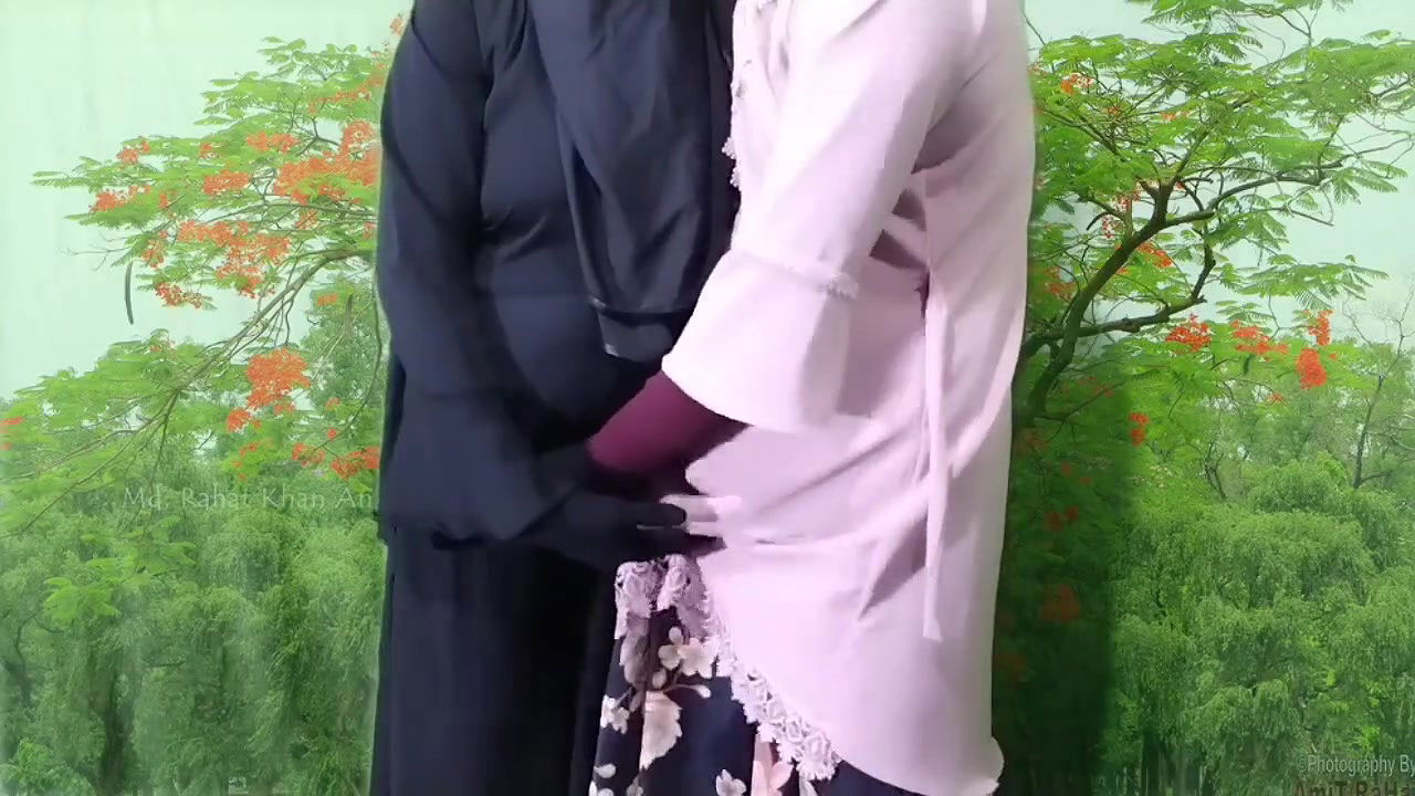 Desi boyfriend seduce her friend’s wife for the whole night