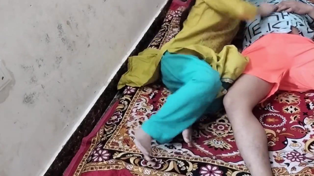 Bhabhi ko akele dekh jabar dast chudai kari