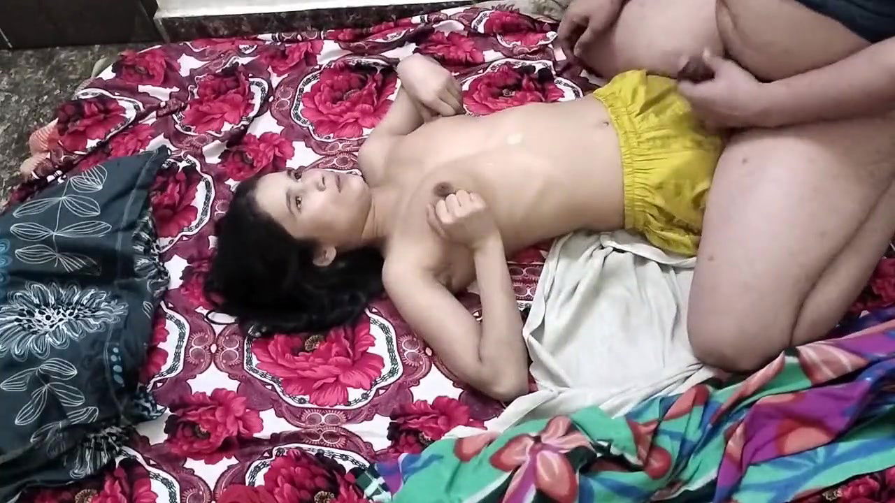 Soye hue jija ji ka land muh me liya