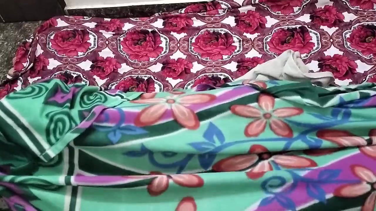 Soye hue jija ji ka land muh me liya