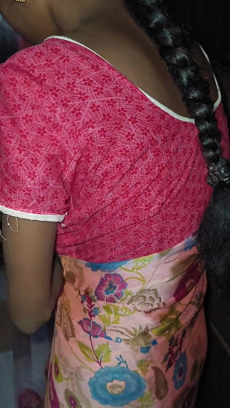 Desi babi in saree