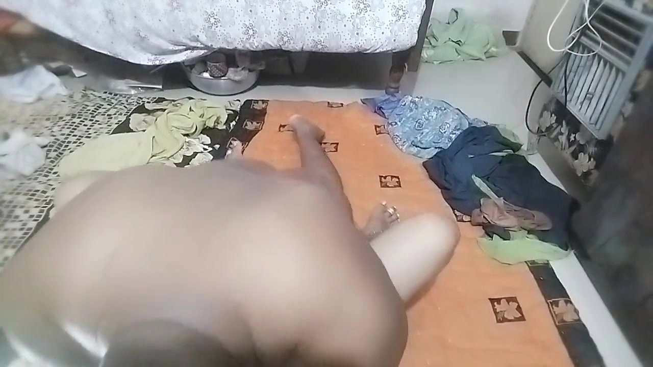 Indian bhabhi’s home sex, fucked by her husband