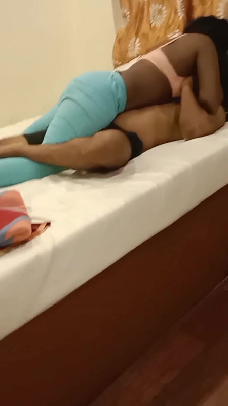Desi Tamil Pondati Renu’s Hot Hotel Fuck with Ex-Lover in Front of Cuck Hubby – IndianHotwifeX