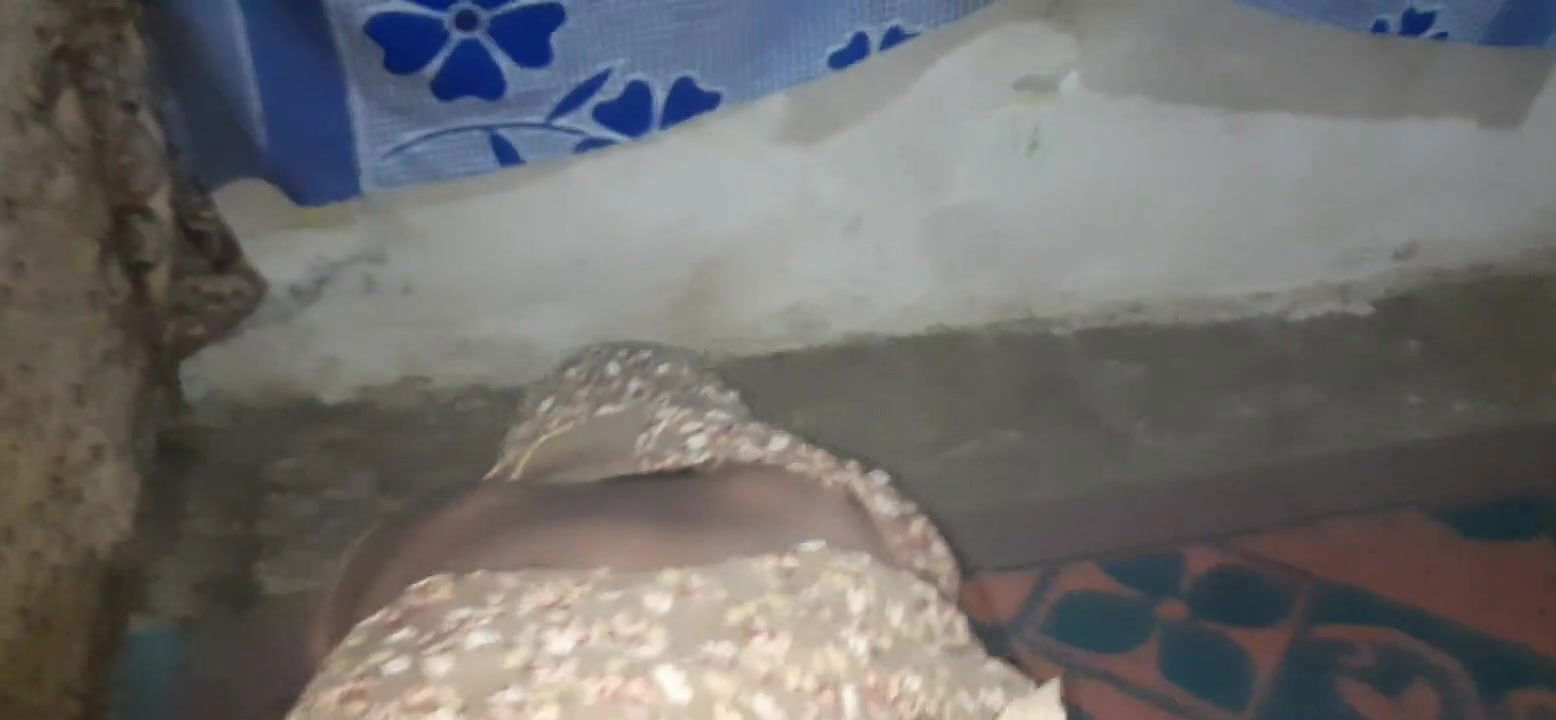 Beautiful desi bhabhi inserted the brother-in-law’s thick cock in her fat ass after sucking the lad in her mouth, riding the lode, sister-in-law sat on the loda
