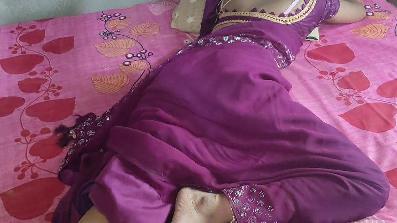 Desi village bhabhi bulkar first time messed up