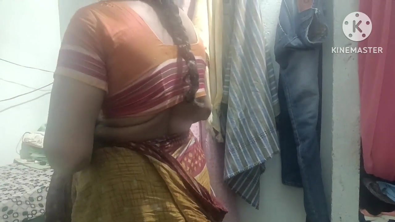 Indian desi hot Village wife removing saree in front of har boyfriend