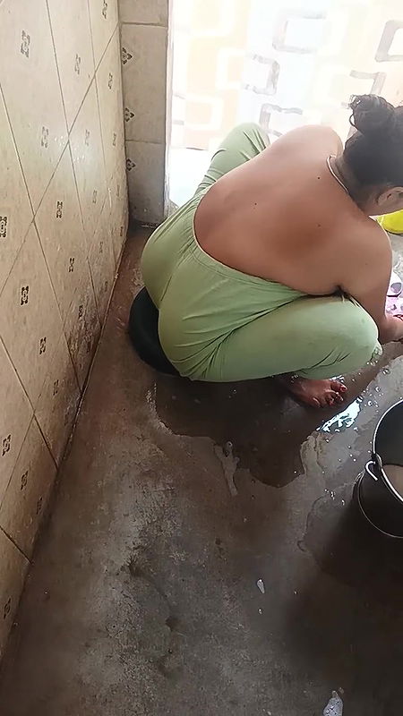 Bath Open Show Desi Bhabhi