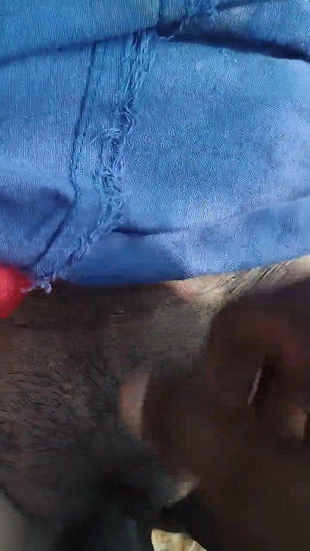 I fucked aunty in the jungle and cum in the pusssy