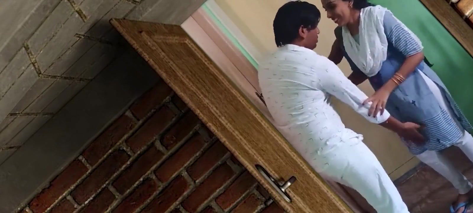 Desi Village Girl Tight Pussy First Time XXX Video, Desi Hot Beautiful Tgirl Outdoor Sex