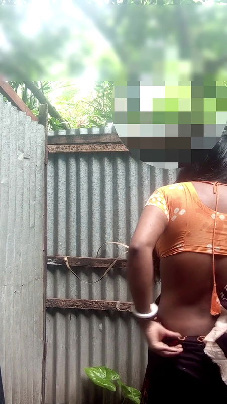 Savita Bhabhi Ki Showar Part 1