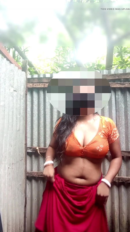 Savita Bhabhi Ki Showar Part 1