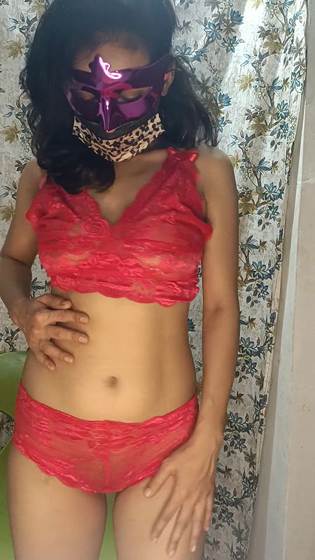 Slippery Tease – Oiled Up & Ready