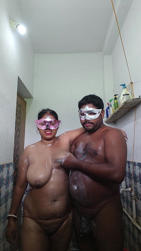 Sona bhabi bathing show