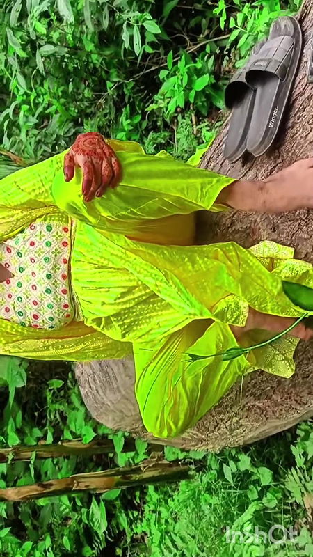 Bengali Boudi debar er sathe jungle e giye sex korlo