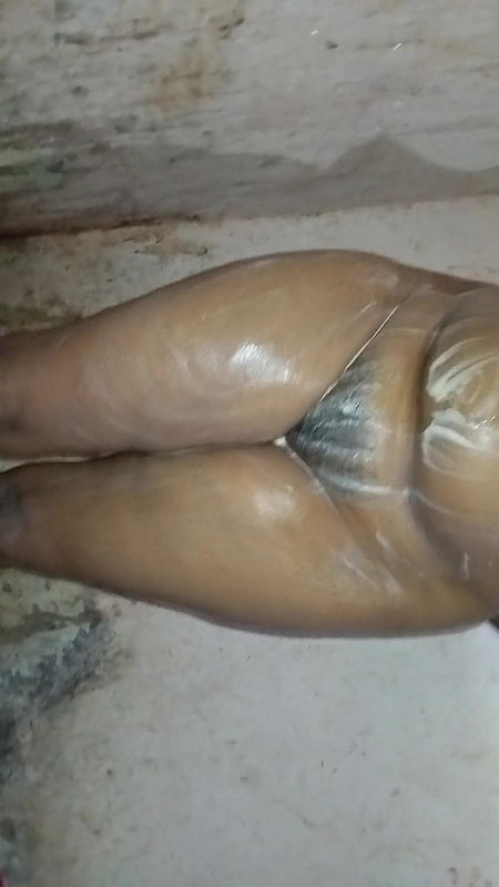 Desi bhabhi got fucked in kichen very hard