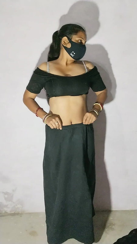 Desi hotwife remove dress part 1