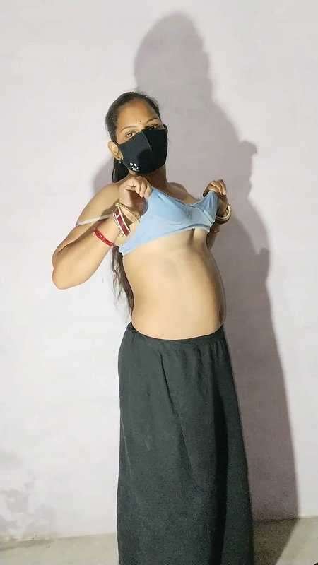 Desi hotwife remove dress part 1