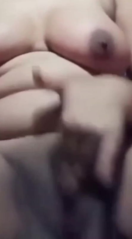 I Am Showing My Boobs Front of My Boyfriend