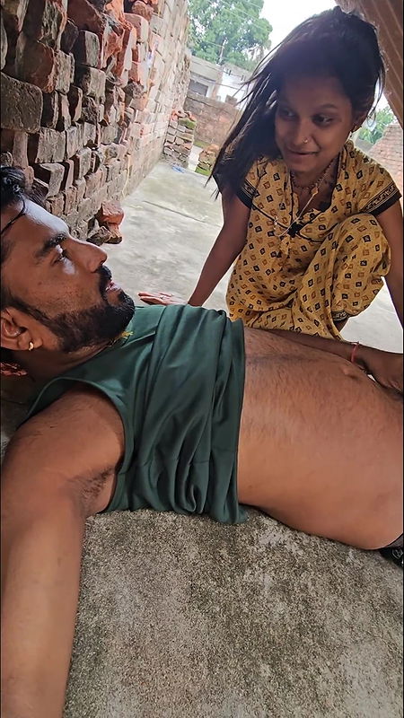 Indian New desi hot village girl sex in home